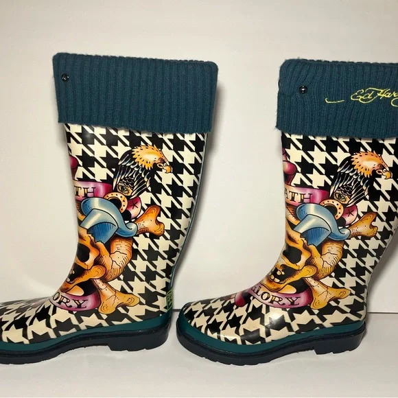 Ed Hardy Rain Boots size 6 *missing laces* - Picture 4 of 7